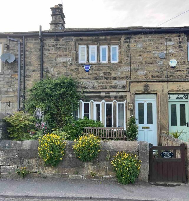 17Th Century Cottage With Hidden Garden Steeton Exterior photo